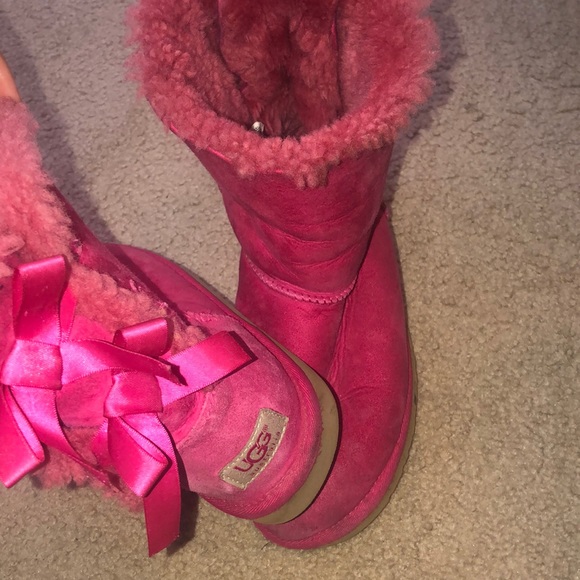 Pink bailey now uggs